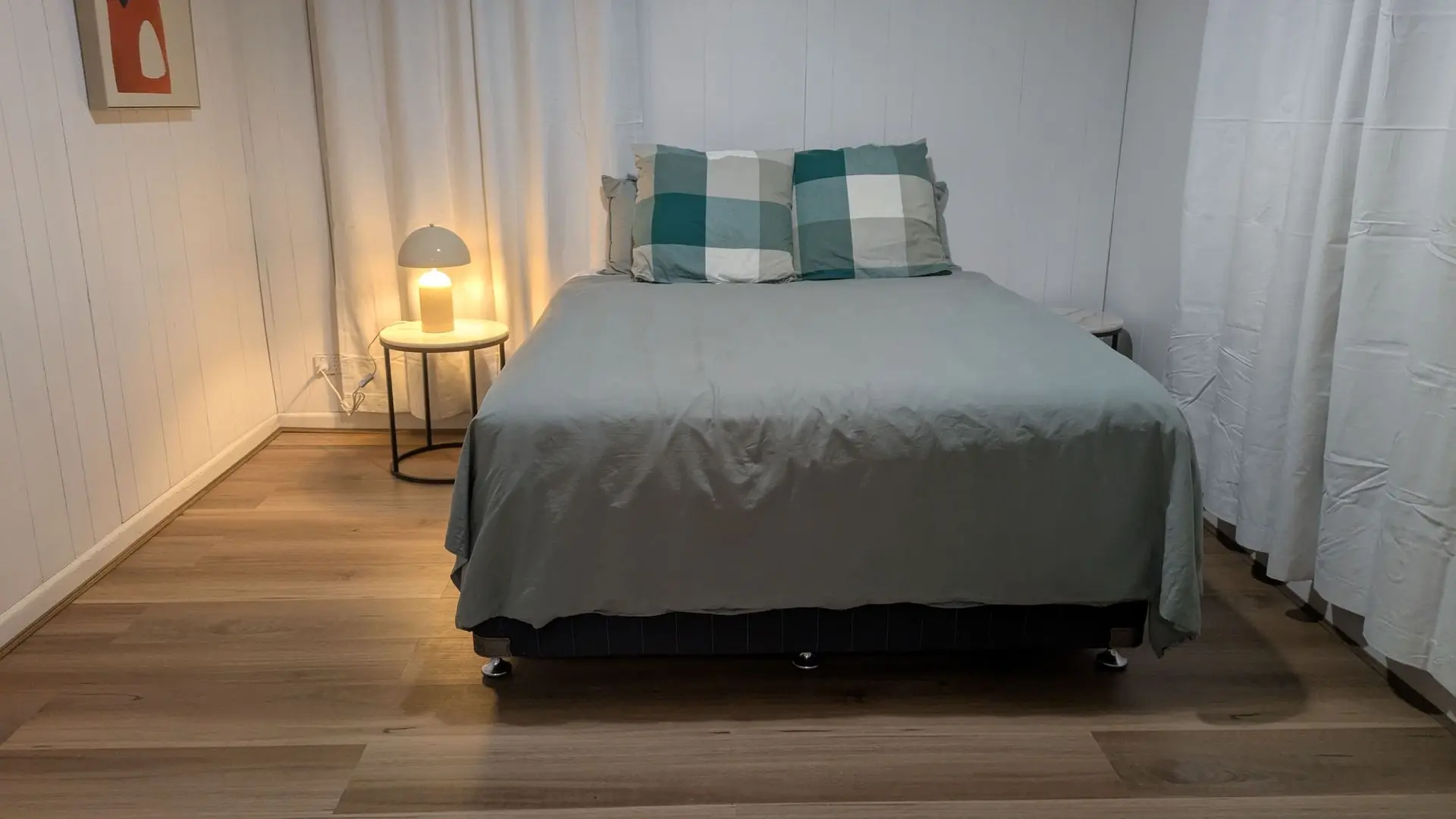 Painting & hybrid flooring