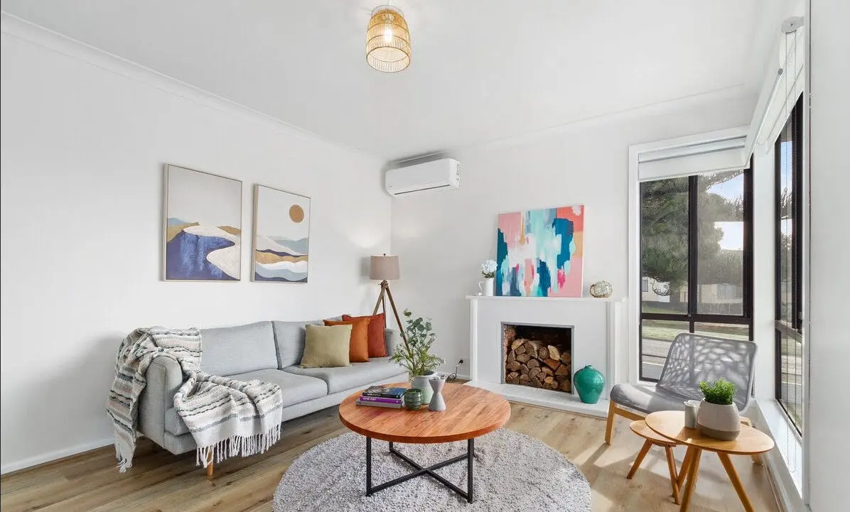 Cheap home renovation with hybrid flooring, paint refresh and joinery upgrades