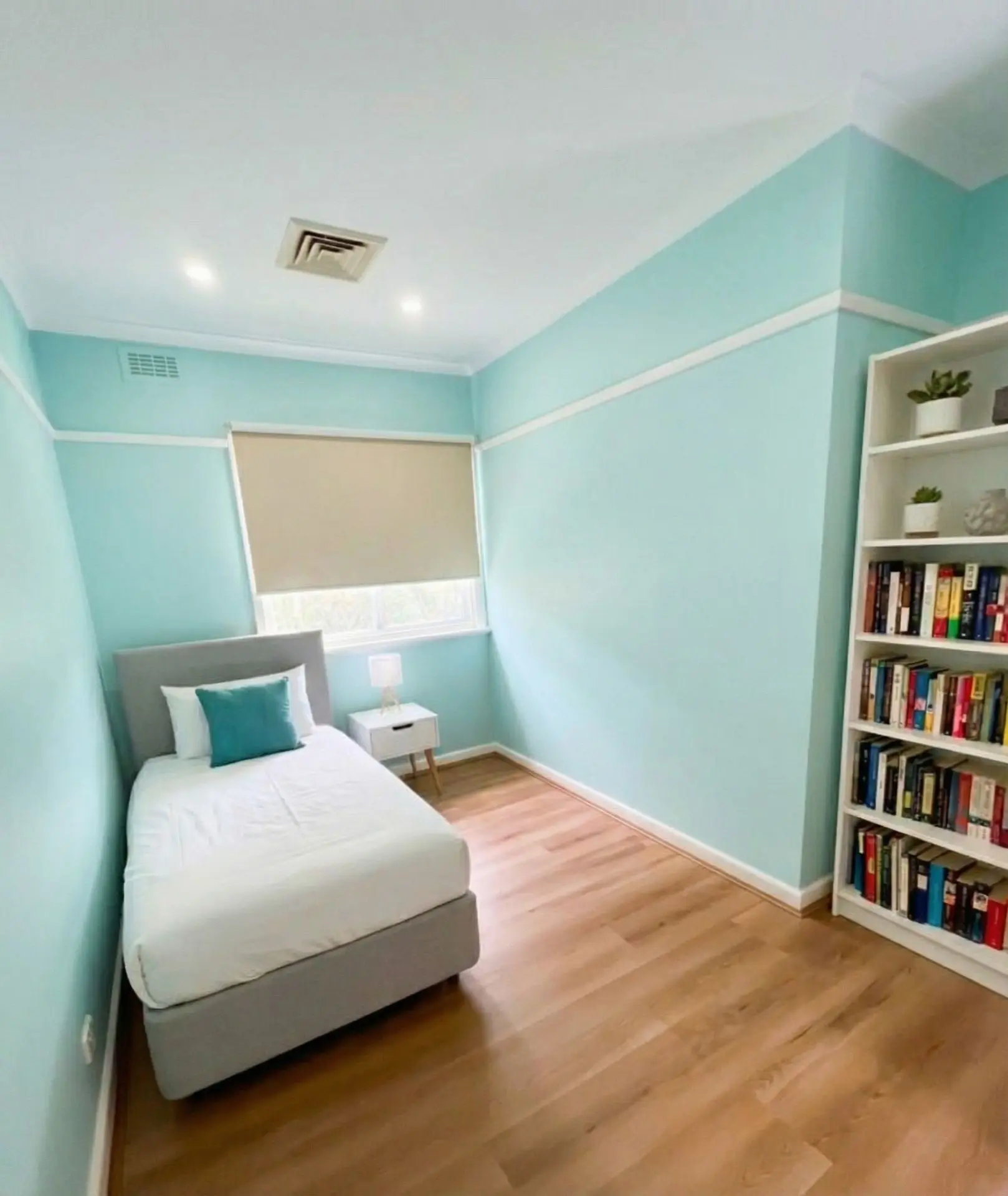 Budget-friendly home renovation Melbourne with hybrid flooring and repaint